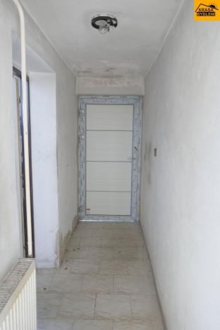 Prodej výrobních prostor, Moravec, 3983 m2