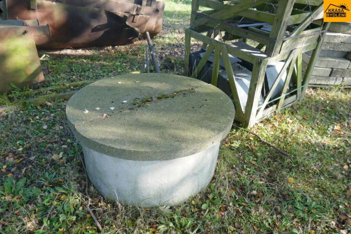 Prodej výrobních prostor, Moravec, 3983 m2