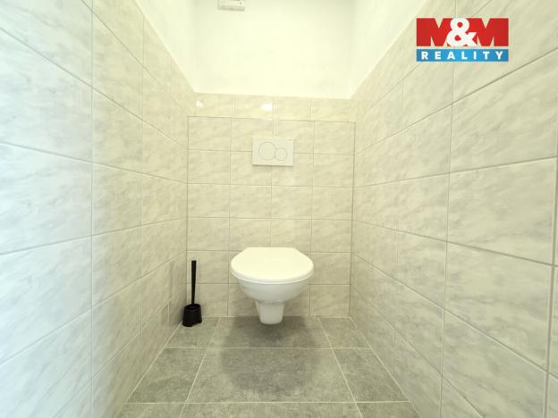 Pronájem kanceláře, Praha - Malešice, Průmyslová, 48 m2