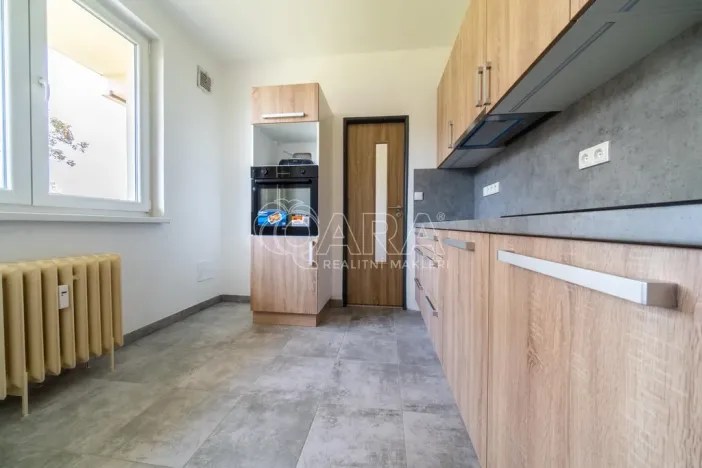 Pronájem bytu 3+1, Pardubice - Bílé Předměstí, Na Drážce, 68 m2