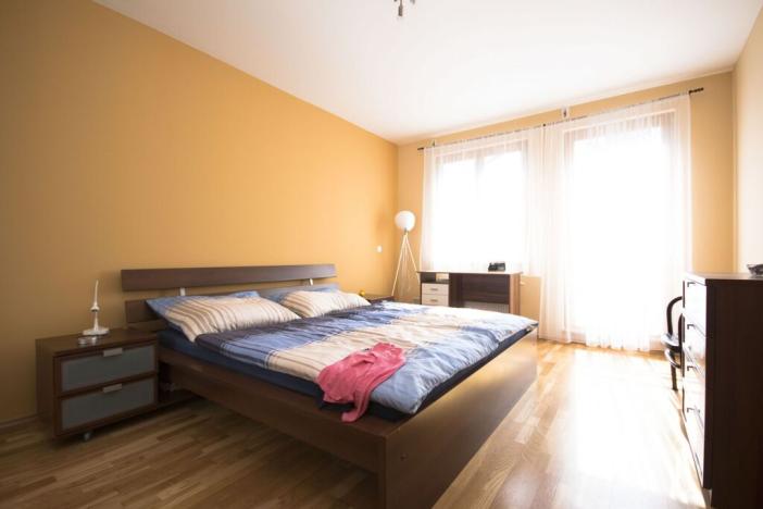 Pronájem bytu 2+kk, Praha - Vyšehrad, Neklanova, 66 m2