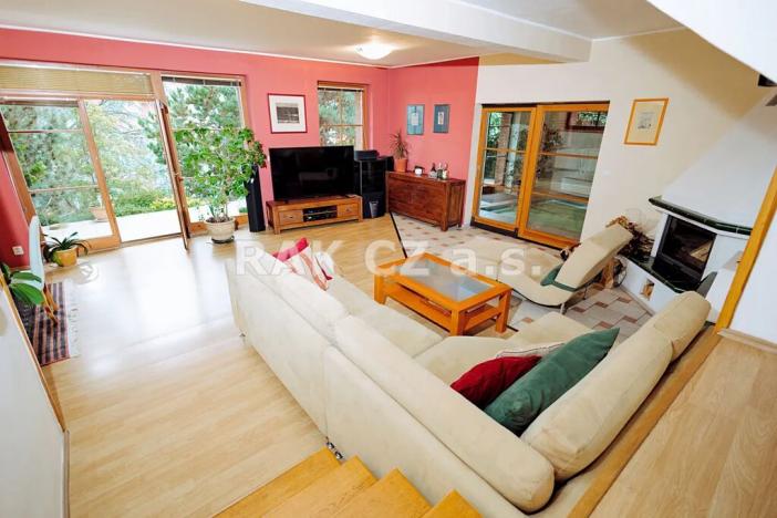 Prodej rodinného domu, Praha - Záběhlice, Ke skalkám, 250 m2