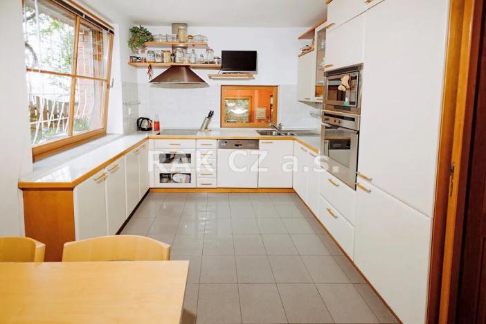 Prodej rodinného domu, Praha - Záběhlice, Ke skalkám, 250 m2