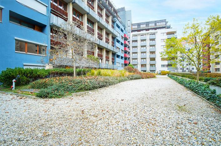 Pronájem bytu 2+kk, Praha - Vysočany, Podnádražní, 64 m2