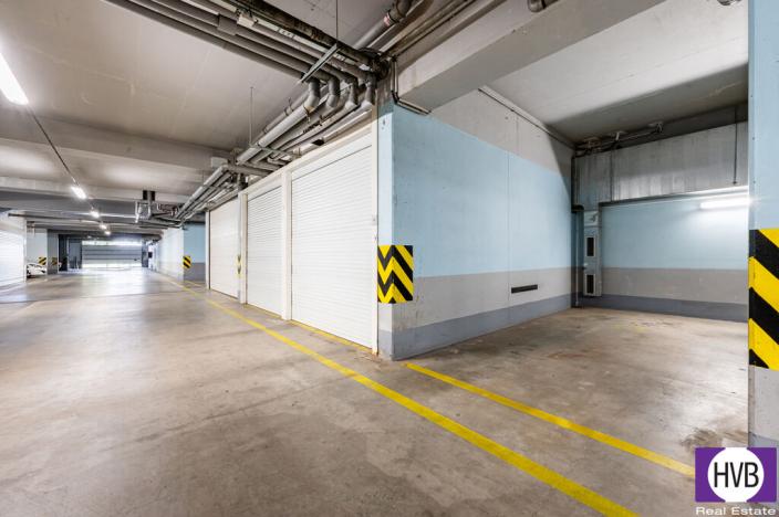 Prodej garážového stání, Praha, Pasteurova, 14 m2