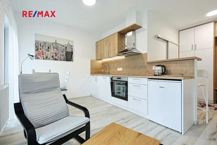 Pronájem bytu 1+kk, Plzeň, Sladová, 38 m2