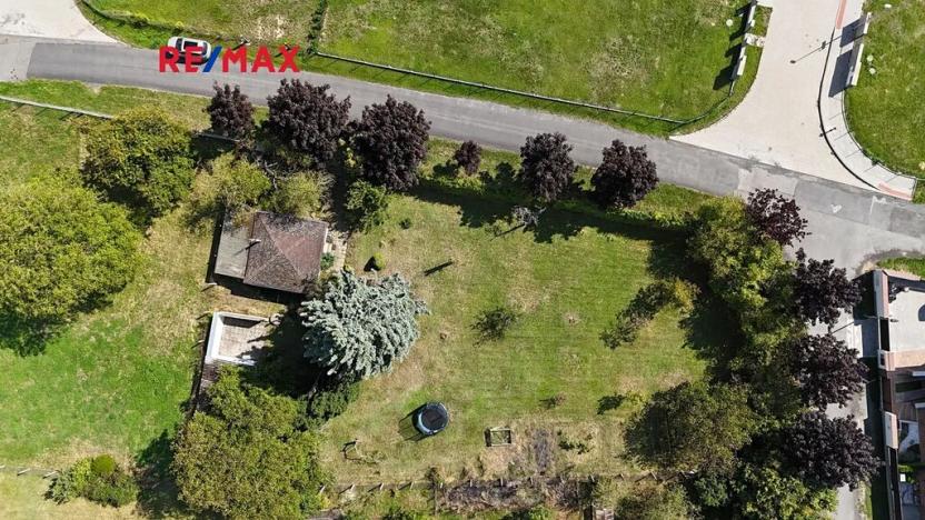 Prodej pozemku pro bydlení, Praha - Klánovice, Výravská, 1600 m2