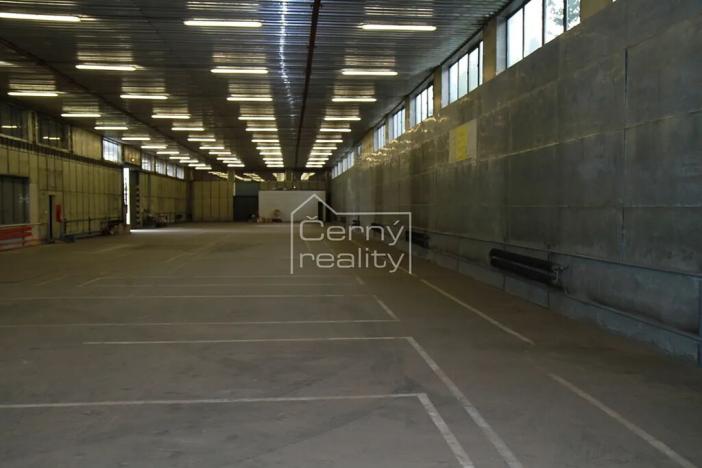 Pronájem skladu, Pardubice, Fáblovka, 1200 m2