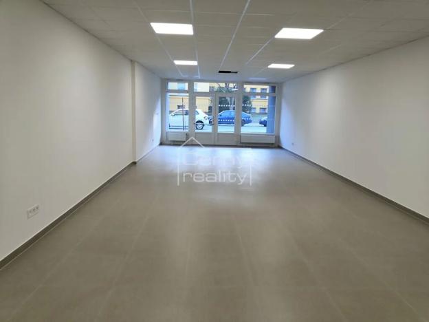 Pronájem obchodního prostoru, Pardubice, Na Spravedlnosti, 117 m2