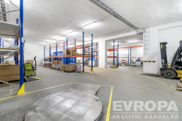 Pronájem skladu, Havlíčkův Brod, okres havlíčkův brod, 1290 m2