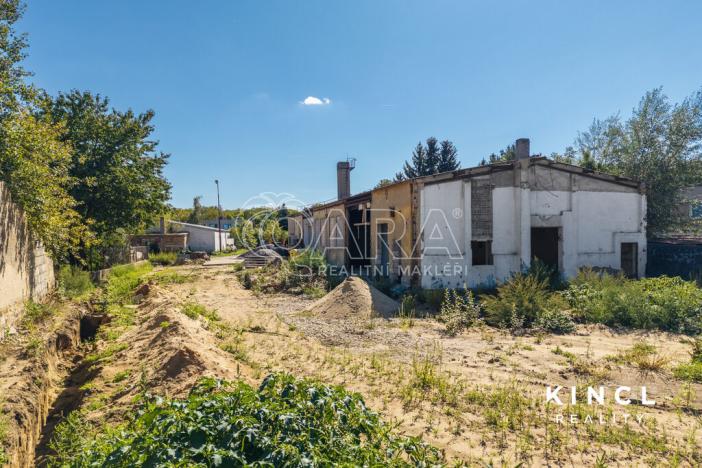 Prodej komerčního pozemku, Semice, 1554 m2