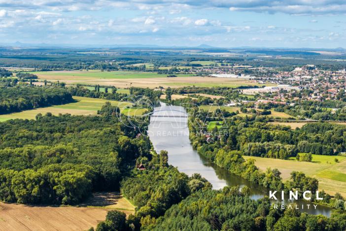 Prodej komerčního pozemku, Semice, 1554 m2