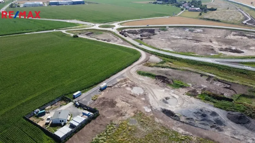 Pronájem komerční nemovitosti, Třebětice, 2233 m2