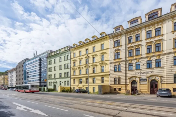 Pronájem bytu 1+kk, Praha - Smíchov, Radlická, 26 m2