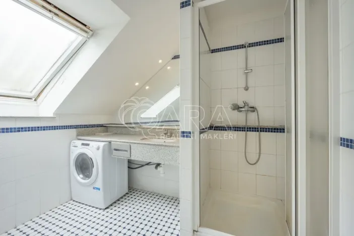 Pronájem bytu 1+kk, Praha - Smíchov, Radlická, 26 m2