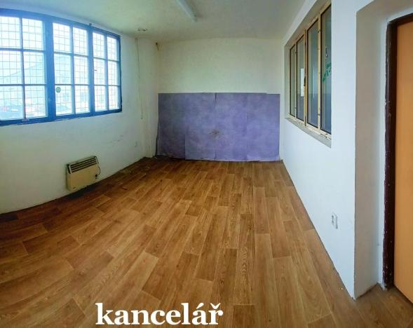 Pronájem skladu, Jílové u Prahy, Masarykovo náměstí, 1000 m2