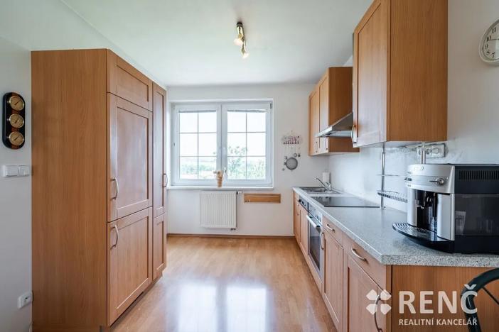 Prodej rodinného domu, Podolí, 216 m2