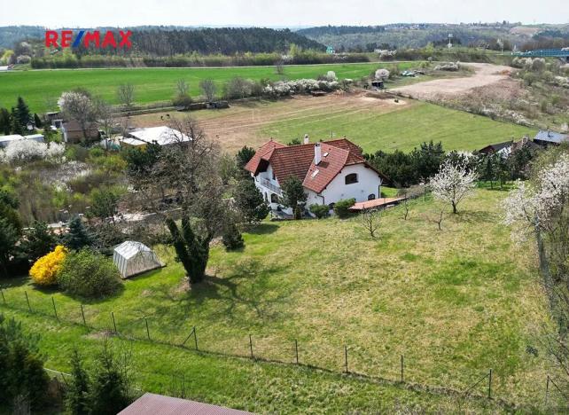 Prodej pozemku pro bydlení, Praha - Lochkov, Na dražkách, 1550 m2