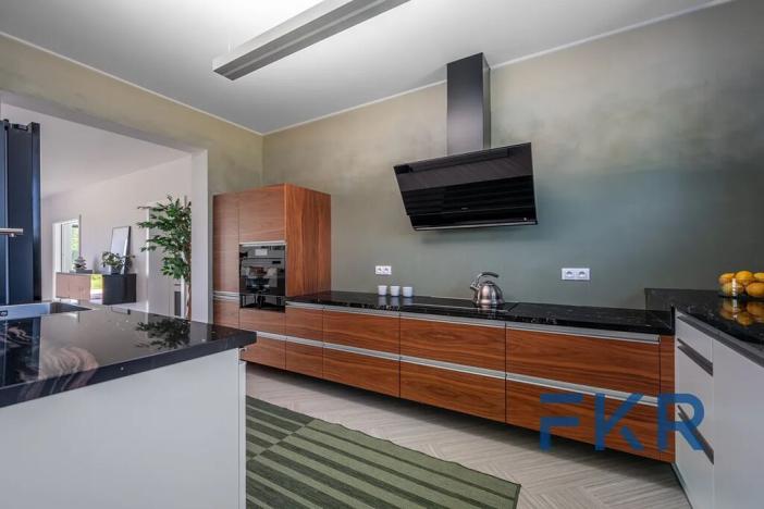 Prodej rodinného domu, Kolová, 205 m2