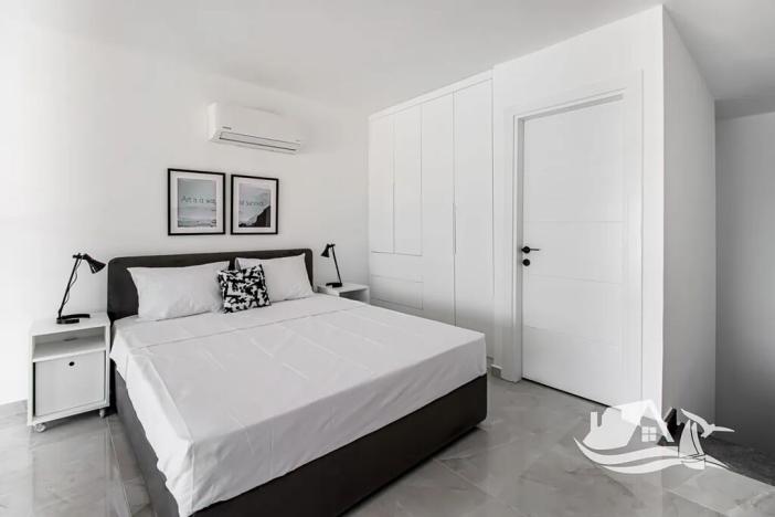 Prodej bytu 1+1, Agios Amvrosios Keryneias, Kypr, 58 m2