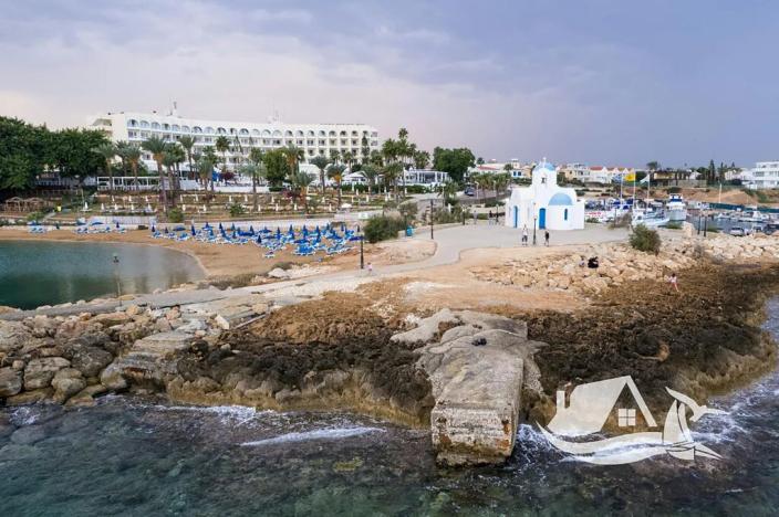 Prodej domu na klíč, Frenaros, Kypr, 105 m2