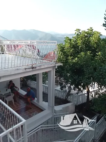 Prodej rodinného domu, Krašići, Černá Hora, 105 m2