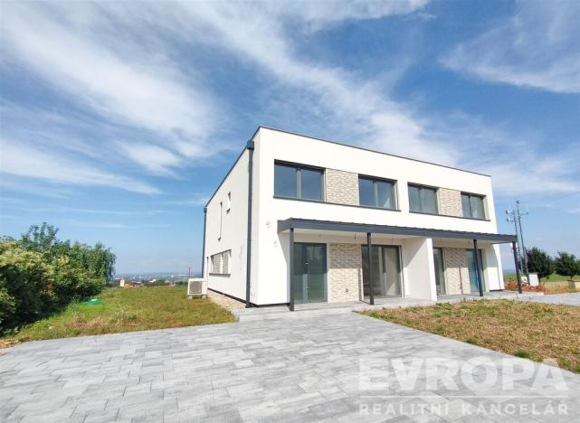 Prodej rodinného domu, Červené Pečky, Hrabáňova, 210 m2