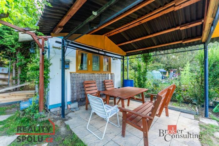 Prodej zahrady, Rybitví, 185 m2