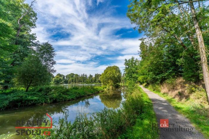 Prodej zahrady, Rybitví, 185 m2