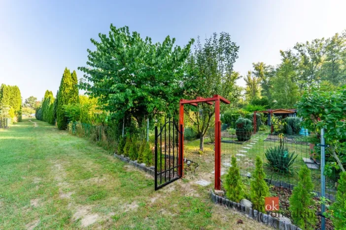 Prodej zahrady, Rybitví, 185 m2