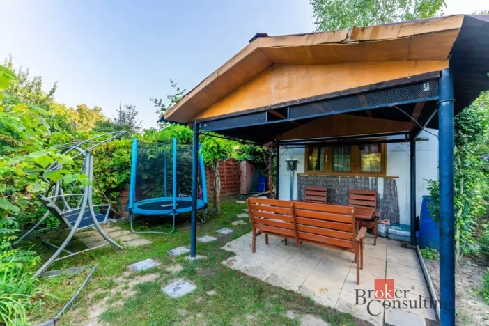 Prodej zahrady, Rybitví, 185 m2