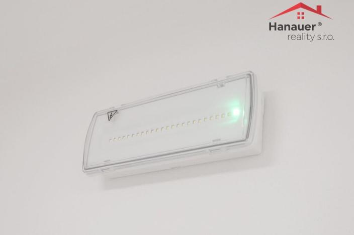 Pronájem ordinace, Ústí nad Labem - Ústí nad Labem-centrum, Koněvova, 120 m2