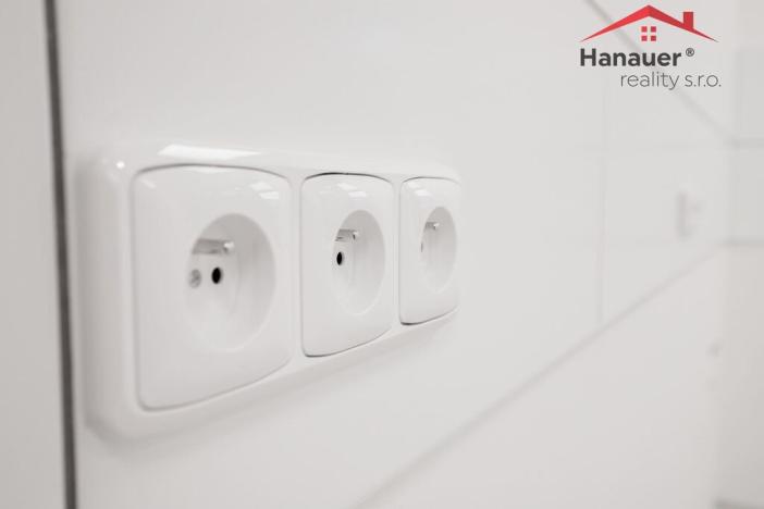 Pronájem ordinace, Ústí nad Labem - Ústí nad Labem-centrum, Koněvova, 120 m2