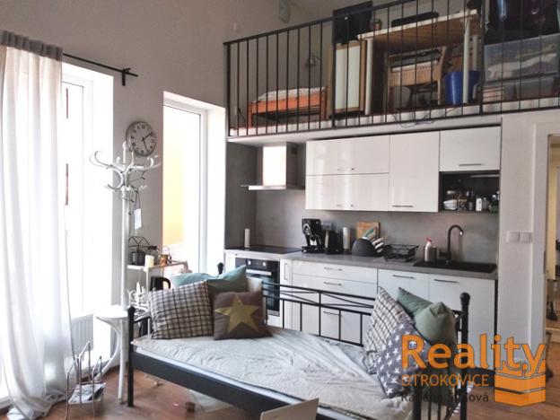 Pronájem bytu 2+kk, Zlín - Malenovice, Zahradní, 43 m2