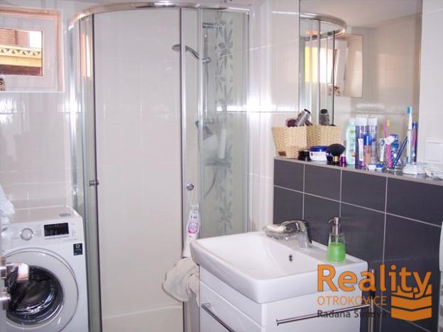 Pronájem bytu 2+kk, Zlín - Malenovice, Zahradní, 43 m2