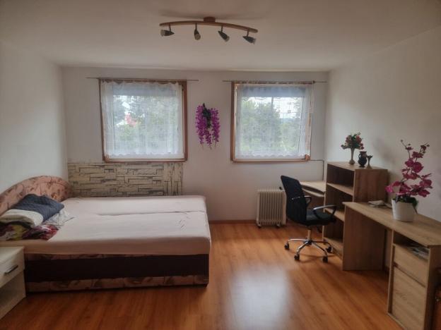 Prodej bytu 3+1, Kaplice, Omlenická, 103 m2