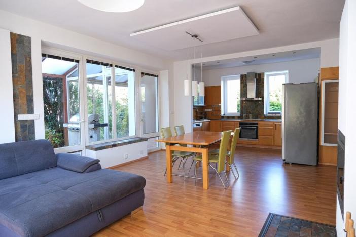 Pronájem rodinného domu, Statenice, 280 m2