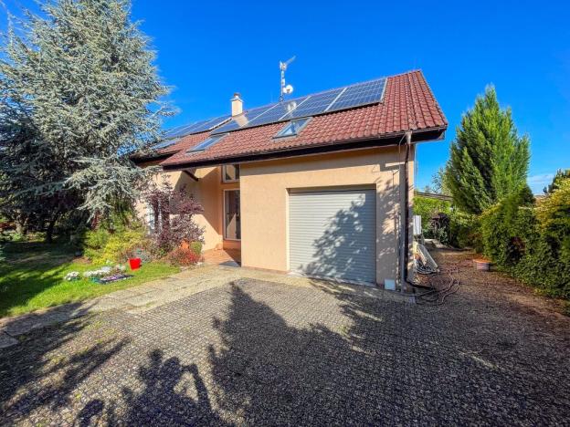 Pronájem rodinného domu, Statenice, 280 m2