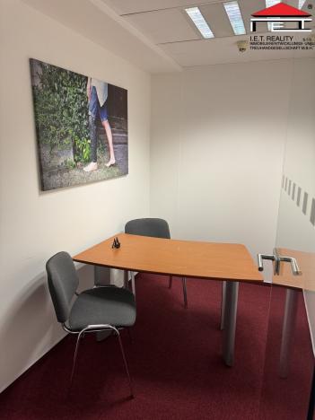 Pronájem kanceláře, Praha - Nusle, Doudlebská, 303 m2