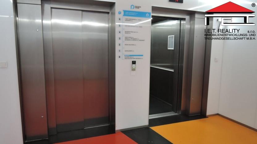 Pronájem kanceláře, Praha - Nusle, Doudlebská, 303 m2