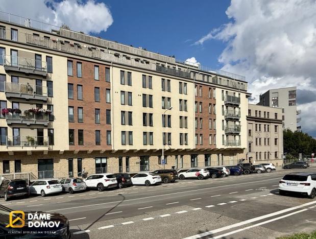 Pronájem bytu 1+kk, Praha - Holešovice, Jankovcova, 34 m2