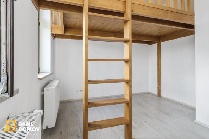 Pronájem bytu 1+kk, Praha - Holešovice, Jankovcova, 34 m2