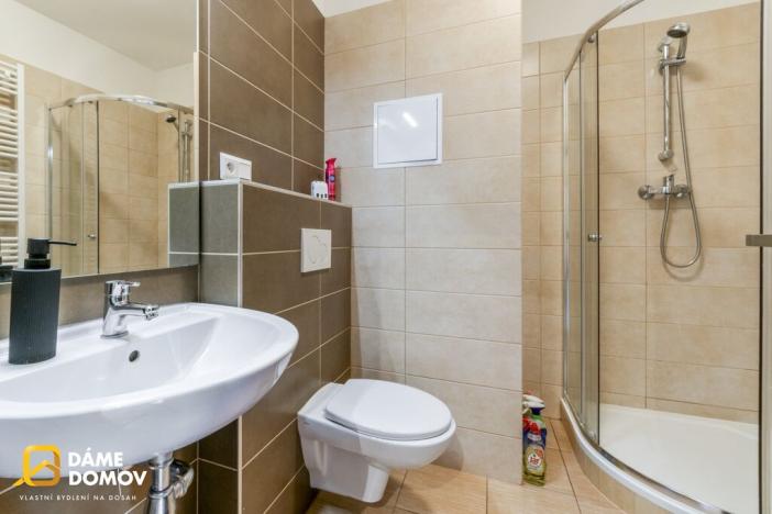 Pronájem bytu 1+kk, Praha - Holešovice, Jankovcova, 34 m2