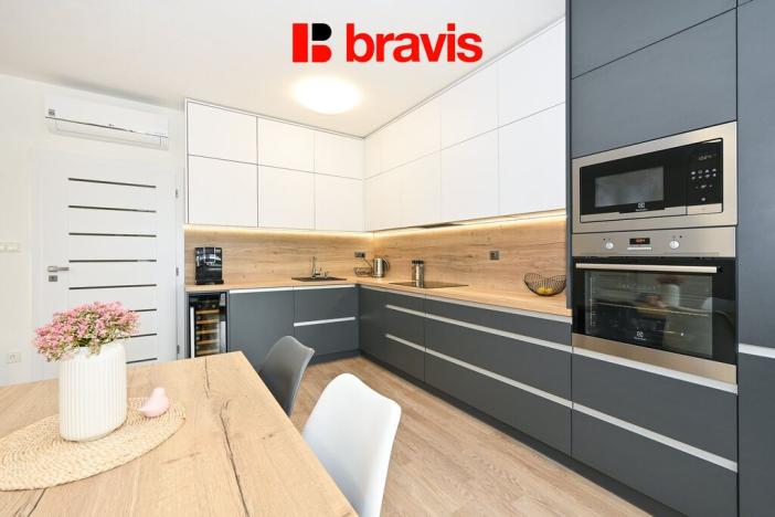 Prodej bytu 3+kk, Holubice, 81 m2