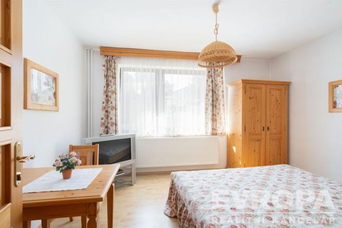 Prodej rodinného domu, Horní Branná, 300 m2