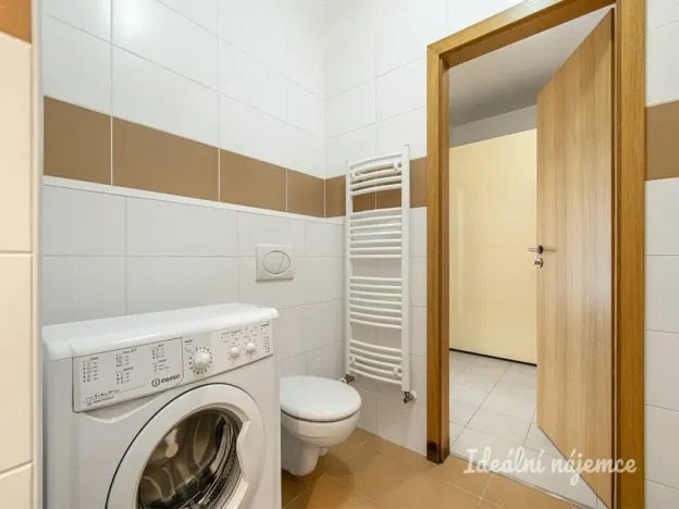 Pronájem bytu 1+kk, Praha - Žižkov, Baranova, 32 m2