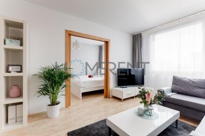 Pronájem bytu 2+kk, Praha - Žižkov, Na Jarově, 60 m2