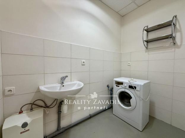 Pronájem skladu, Ostrava, Místecká, 160 m2