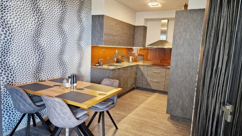 Prodej bytu 3+1, Praha - Stodůlky, Svitákova, 120 m2