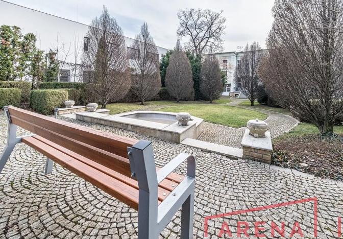 Pronájem kanceláře, Brno, Hlinky, 782 m2